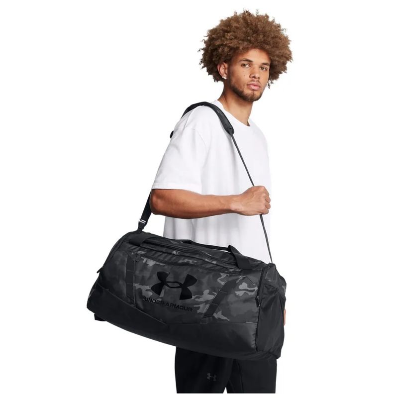 mala-under-armour-undeniable-5.0-duffle-58l-unissex-preta-camuflada