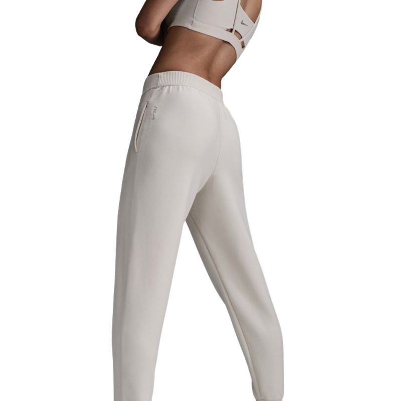 calca-nike-jogger-24.7-impossiblysoft-bege