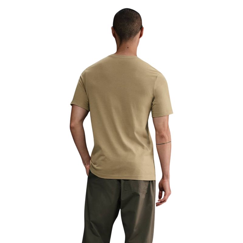 camiseta-nike-sportswear-oc-masculina-tee-masculina-marrom