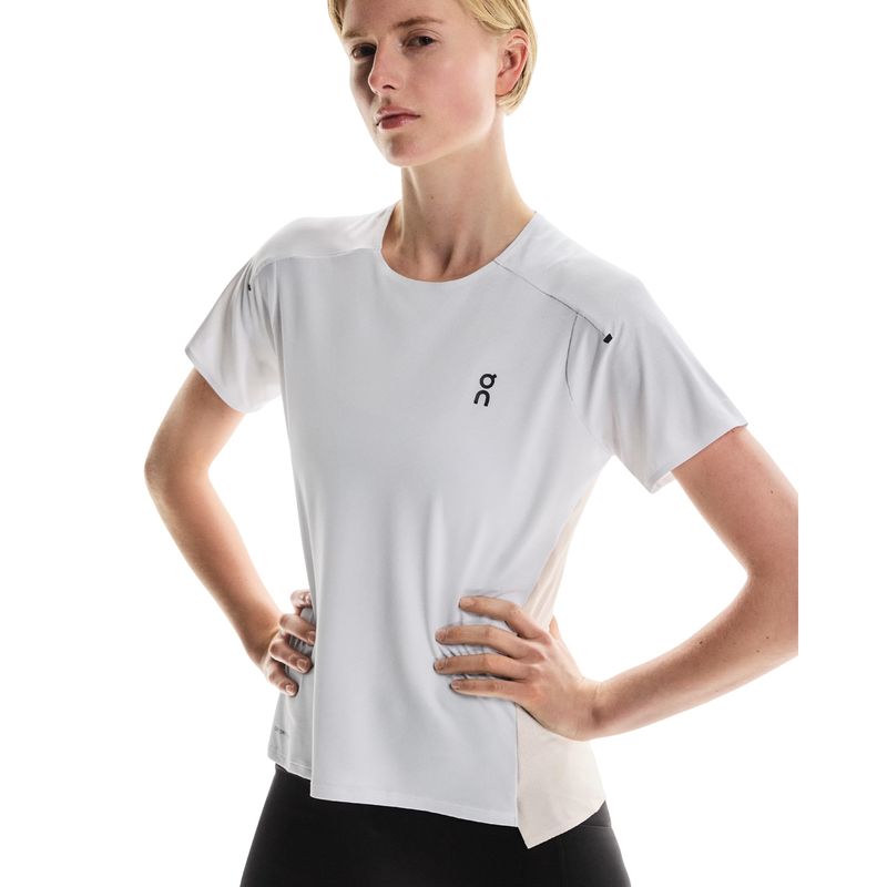 camiseta-on-running-performance-t-feminina-branca-prata