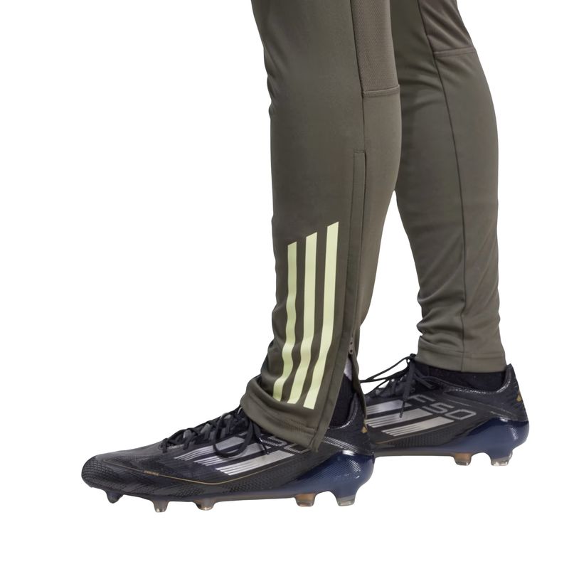 calca-real-madrid-25-adidas-tiro-treino-masculina-cinza