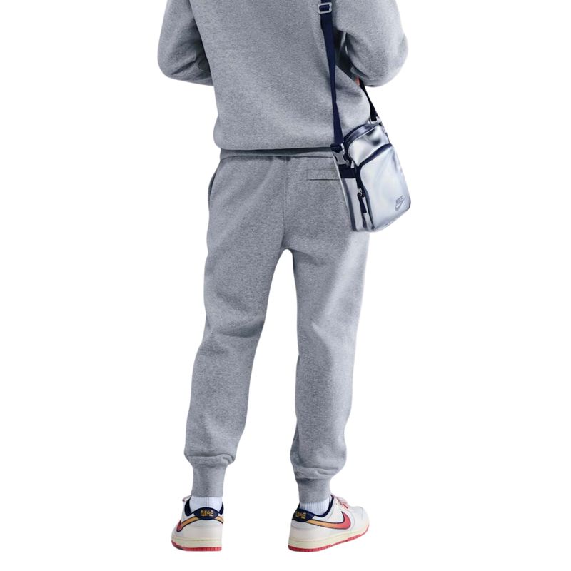 calça-nike-club-varsity-masculina-cinza