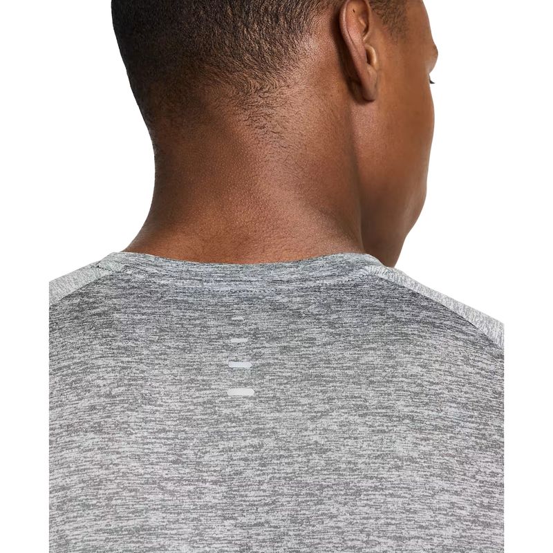 camiseta-nike-dri-fit-adv-stride-masculina-cinza