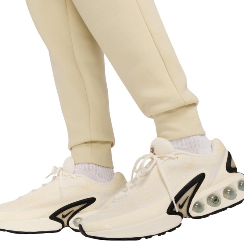 calca-nike-tech-fleece-jogger-masculina-bege