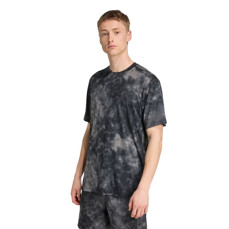 camiseta-adidas-estampada-essentials-masculina-preta