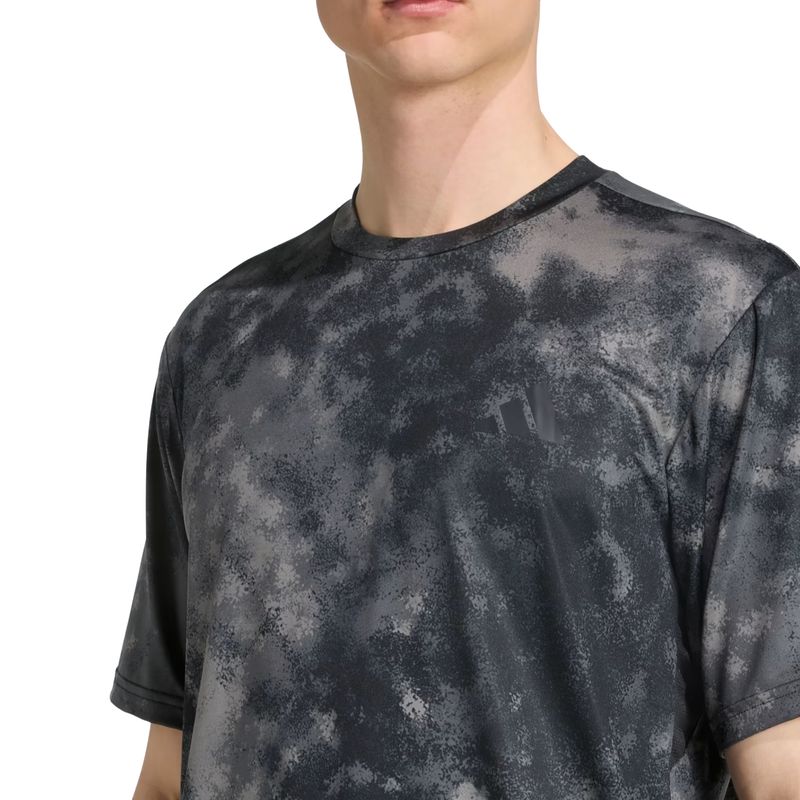 camiseta-adidas-estampada-essentials-masculina-preta