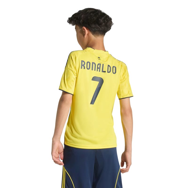 camisa-al-nassr-fc-i-25/26-adidas-cr7-infantil-amarela