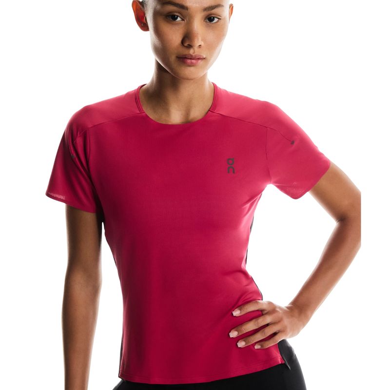 camiseta-on-running-performance-t-feminina-rosa