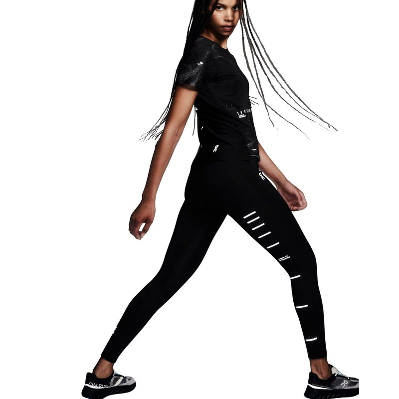 calça-legging-on-running-performance-tights-lumos-feminina-preta