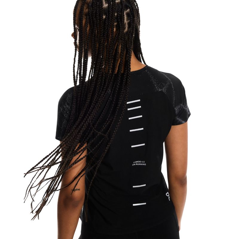 camiseta-on-running-performance-t-lumos-feminina-preta