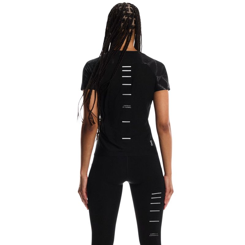 camiseta-on-running-performance-t-lumos-feminina-preta