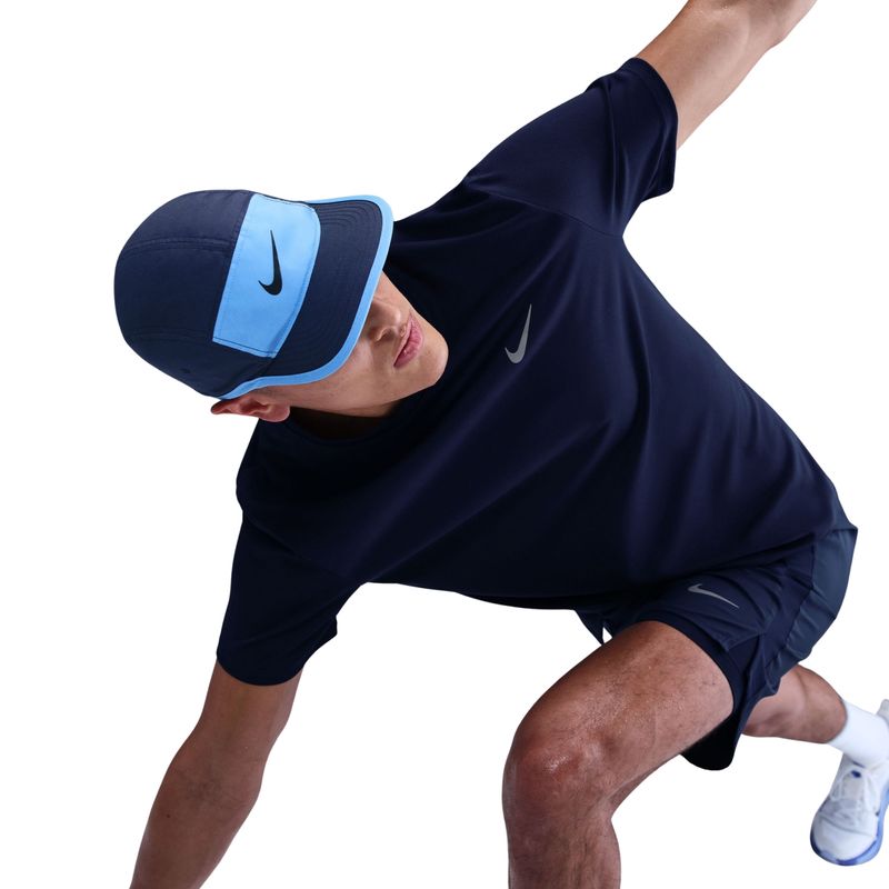 camiseta-dri-fit-uv-miller-masculina-azul-escuro