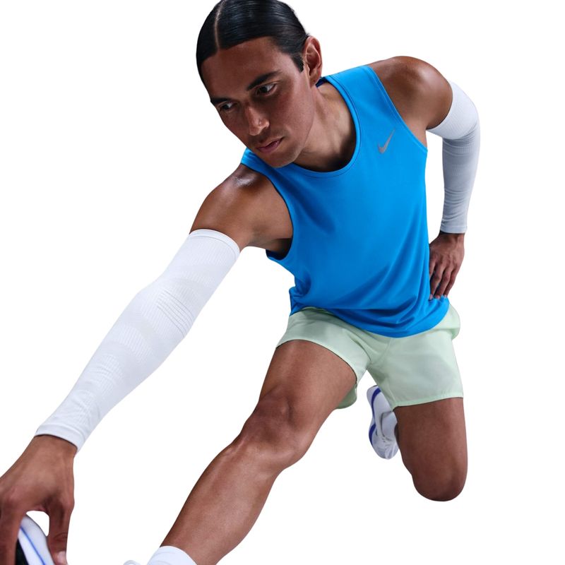 regata-nike-dri-fit-miler-tank-masculina-azul-claro