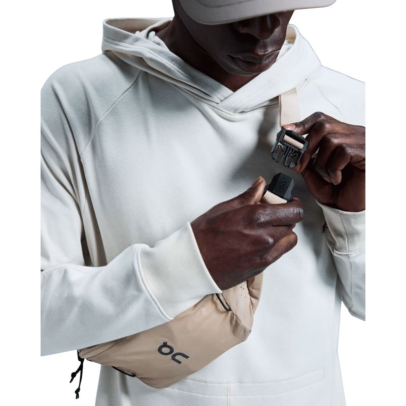 pochete-on-running-waist-pack-2l-lite-unissex-bege