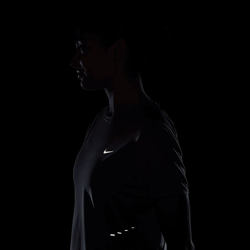 camiseta-nike-swift-dri--fit-feminina-azul