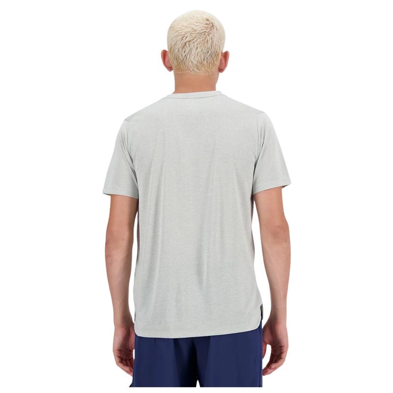 camiseta-new-balance-atlhetics-run-masculina-cinza-mescla