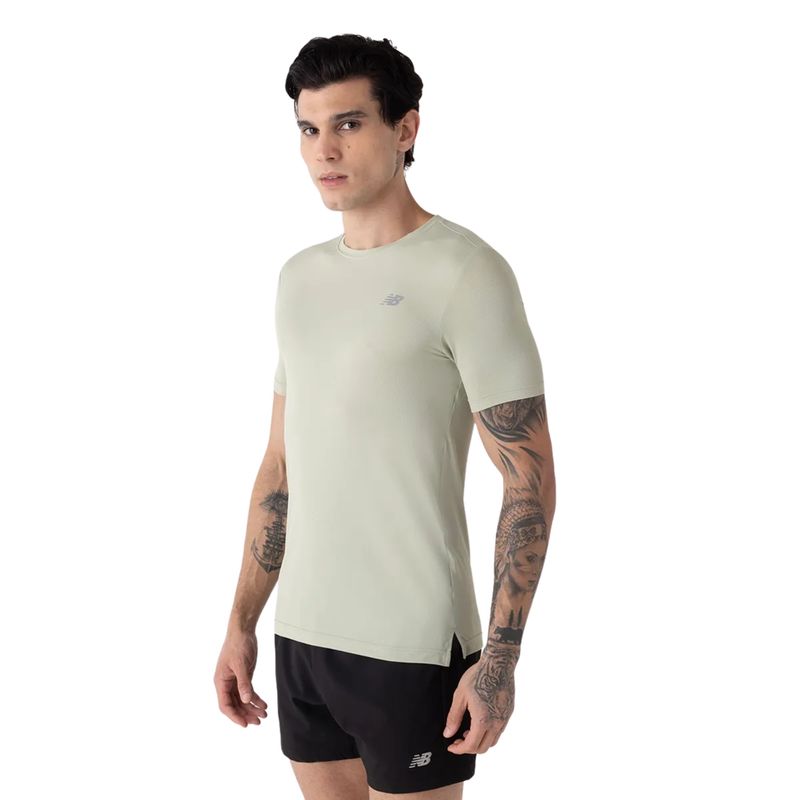 camiseta-new-balance-sport-essentials-masculina-verde-claro
