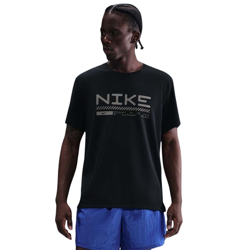 camiseta-nike-winter-miler-masculina-preta