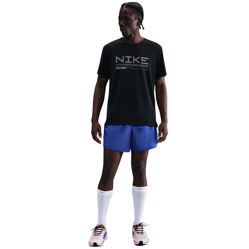 camiseta-nike-winter-miler-masculina-preta