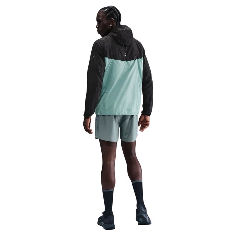 jaqueta-com-capuz-nike-stride-repel-uv-masculina-preta-azul