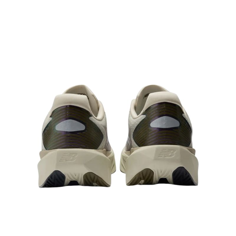 tênis-new-balance-fuelcell-rebel-v5-masculino-bege-lilás