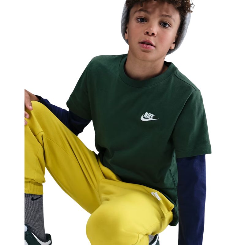 camiseta-nike-sportswear-futura-tee-infantil-verde-escuro