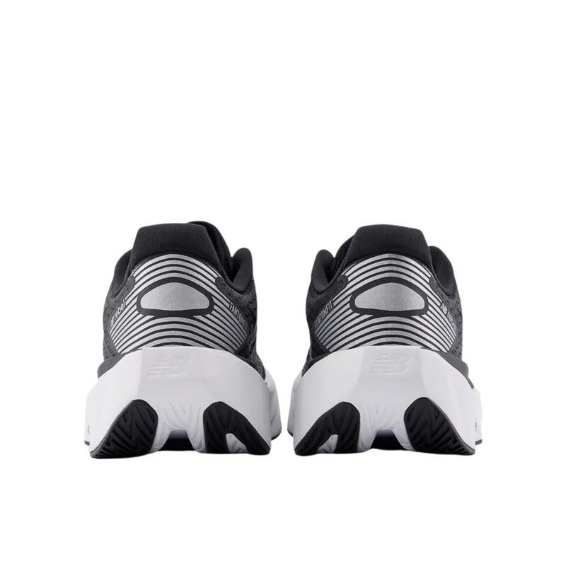 tênis-new-balance-fuelcell-rebel-v5-feminino-preto-branco