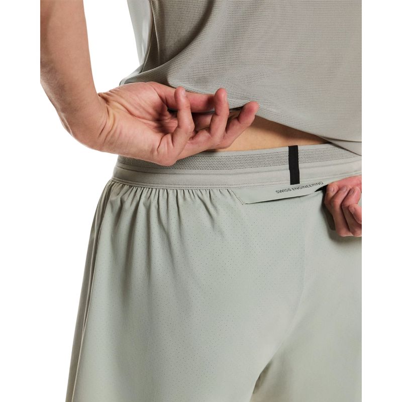 shorts-on-running-performance-5-pol-masculino-cinza-claro