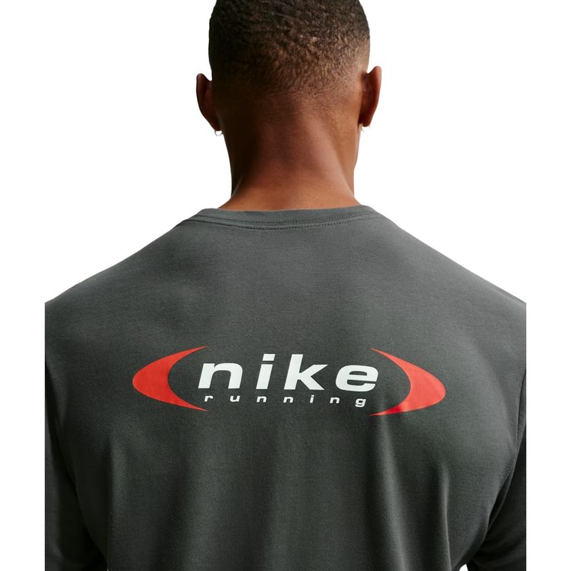 camiseta-nike-dri-fit-retro-run-masculina-cinza