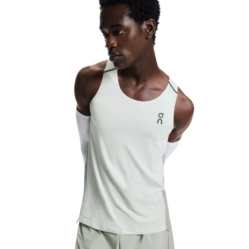 regata-on-running-performance-tank-masculina-branca