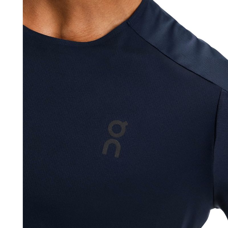 camiseta-on-running-performance-t-masculina-azul-marinho