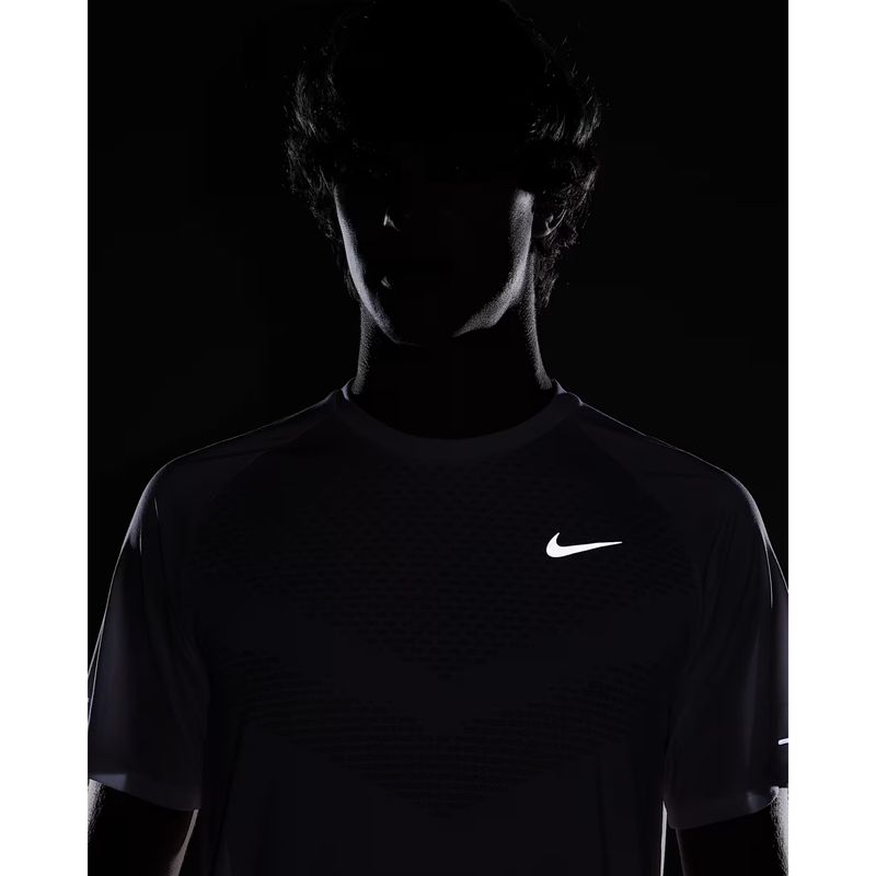 camiseta-nike-dri-fit-adv-stride-masculina-branca
