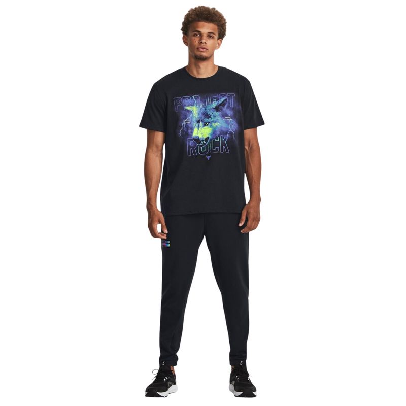 camiseta-under-armour-project-rock-wolf-masculina-preta