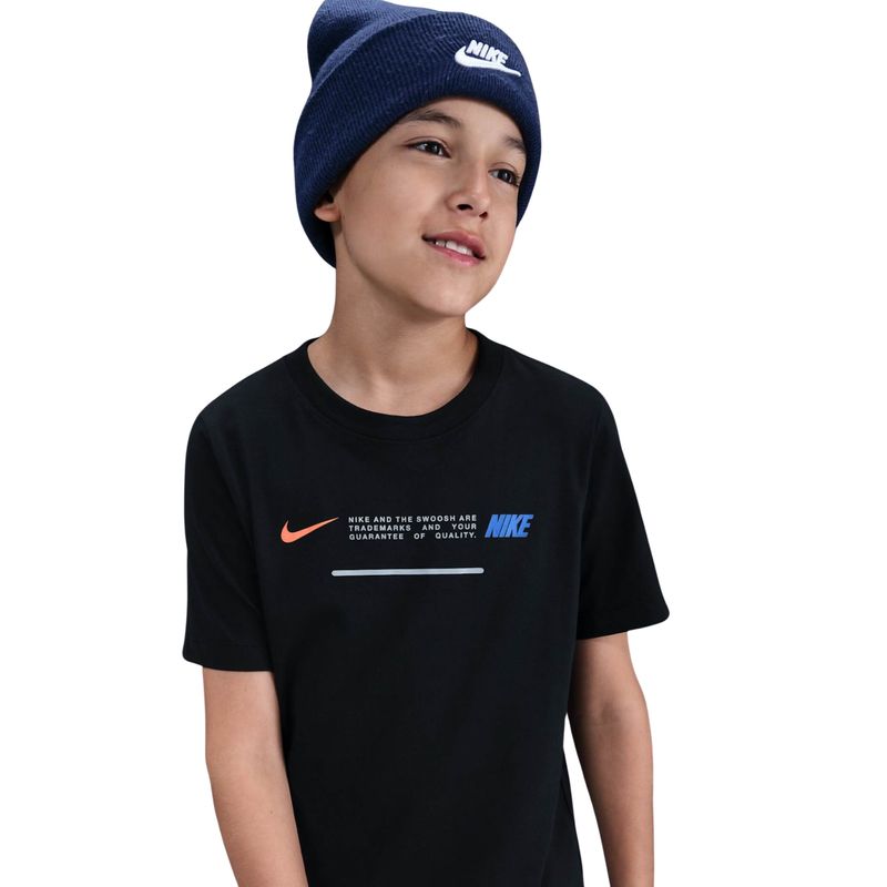 camiseta-nike-club-brand-energy-infantil-preta