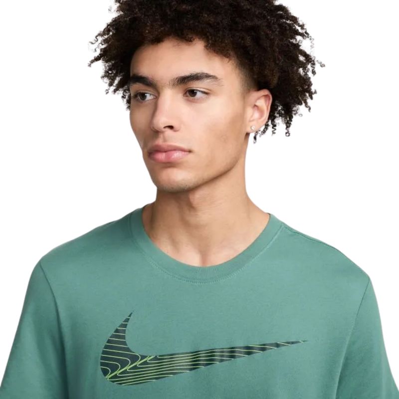 camiseta-nike-dri-fit-2-yr-swoosh-masculina-verde