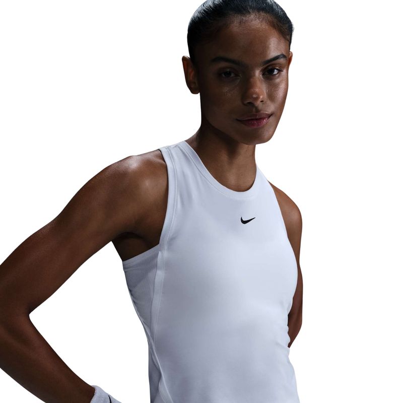 camiseta-nike-dri-fit-victory-feminina-branca