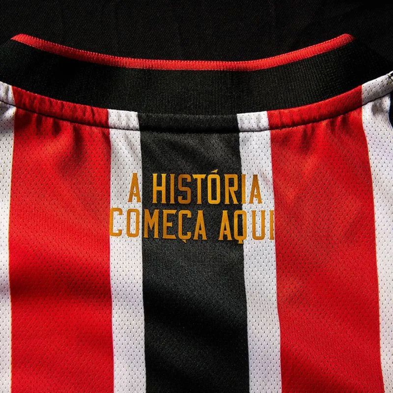 camisa-sao-paulo-ii-2024-25-new-balance-torcedor-masculina-preta-vermelha