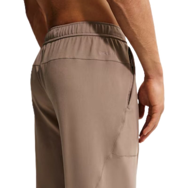 calça-nike-dri-fit-nike-uv-primary-masculina-marrom