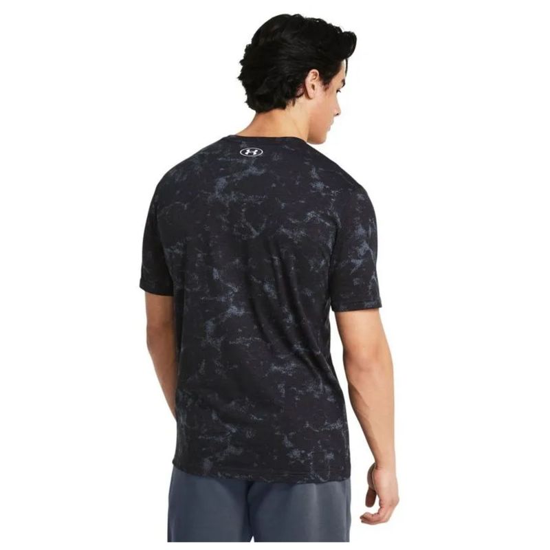 camiseta-under-armour-project-rock-payoff-printed-masculina-preta