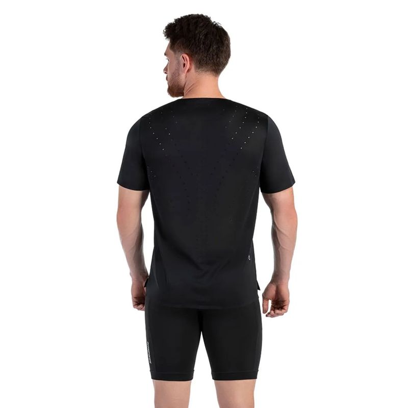 camiseta-olympikus-corre-masculina-preta