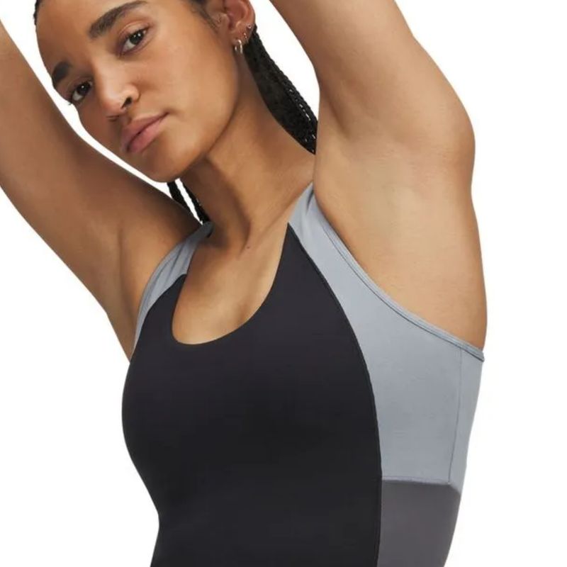 regata-under-armour-meridian-colorblock-feminina-preta