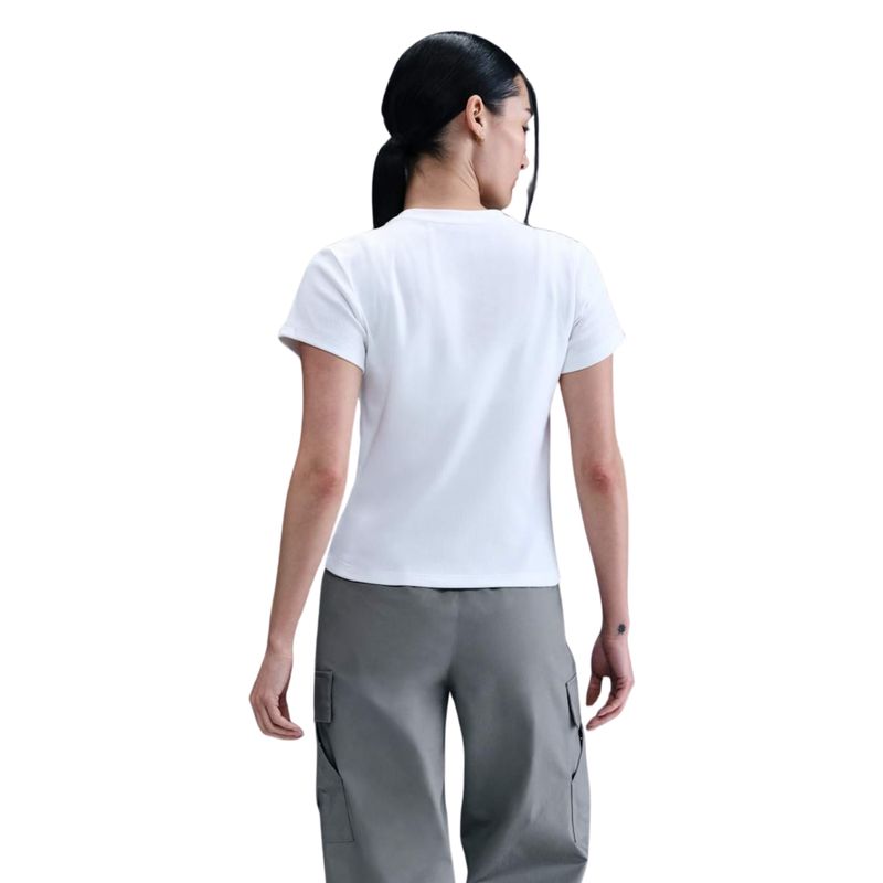 camiseta-nike-sportswear-feminina-branca