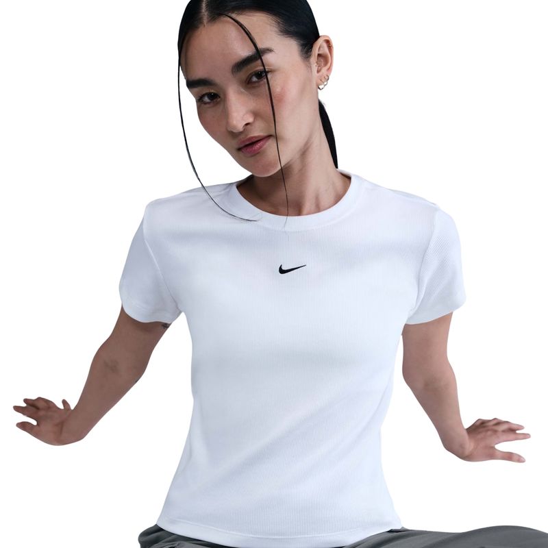 camiseta-nike-sportswear-feminina-branca