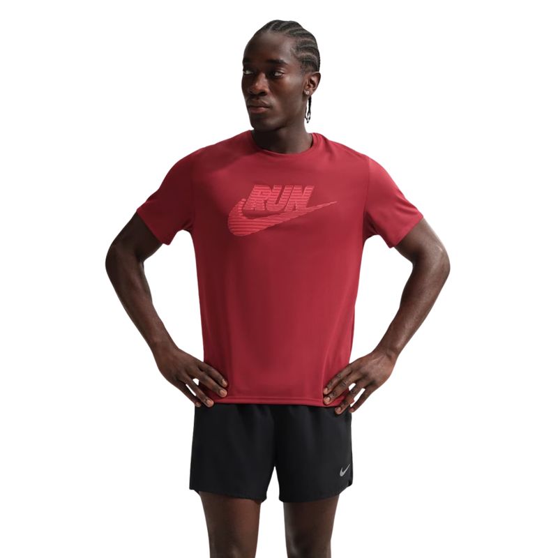camiseta-nike-dri-fit-nike-run-energy-masculina-vermelha