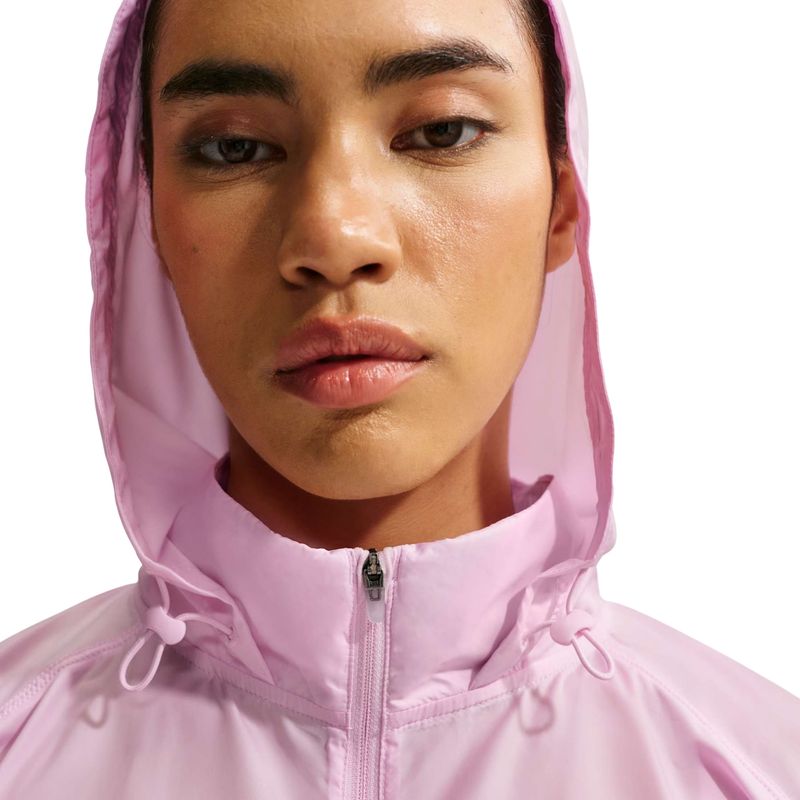 jaqueta-com-capuz-nike-tempo-repel-feminina-rosa