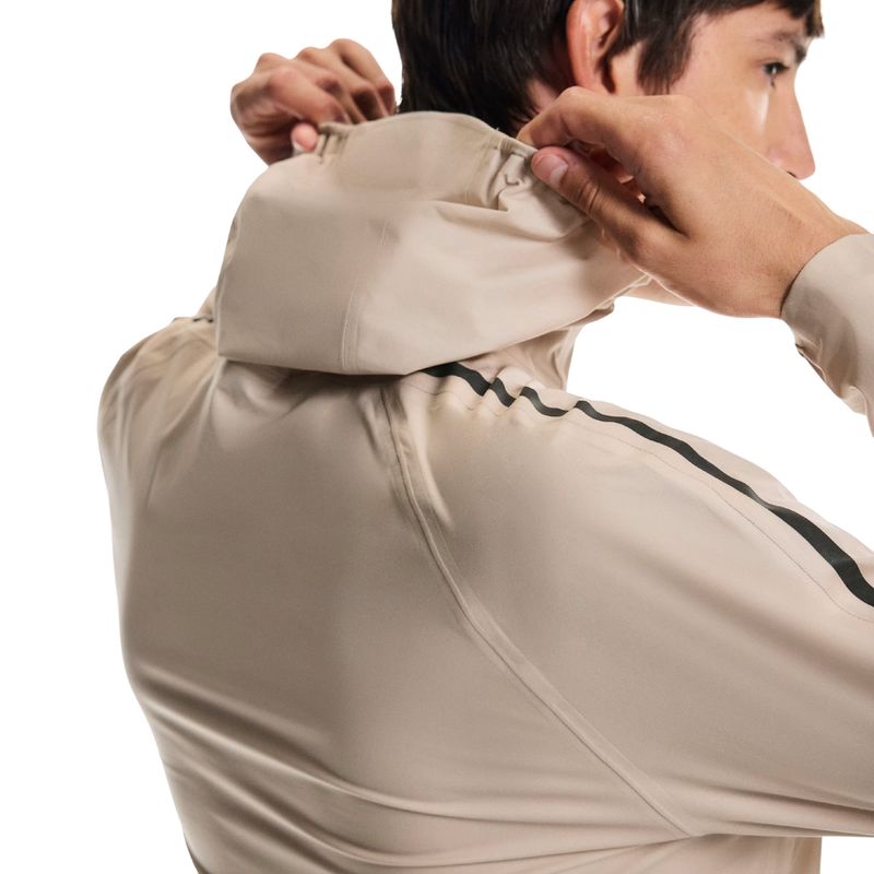 jaqueta-on-perfomance-waterproof-masculina-bege