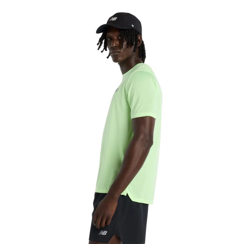 camiseta-new-balance-atlhetics-run-masculina-verde