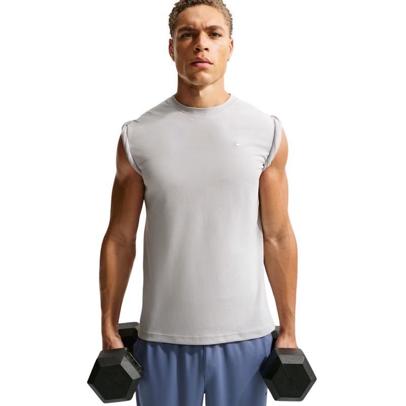 camiseta-nike-dri-fit-primary-stm-masculina-cinza