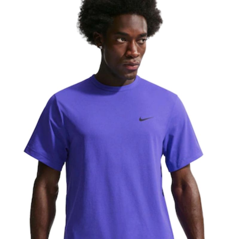 camiseta-nike-hyverse-dri-fit-uv-masculina-roxa