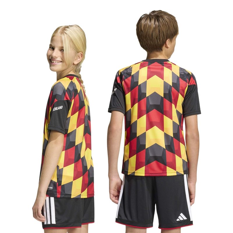 camisa-alemanha-i-2026-adidas-pré-jogo-infantil-preta-vermelha